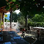 Hotel & Restaurant O Pervenches Chambéry