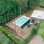 & Restaurant O Pervenches 3* Шамбери