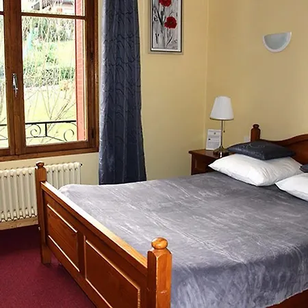 & Restaurant O Pervenches Chambéry