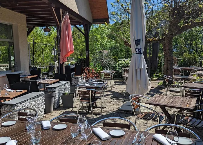 & Restaurant O Pervenches 3*
